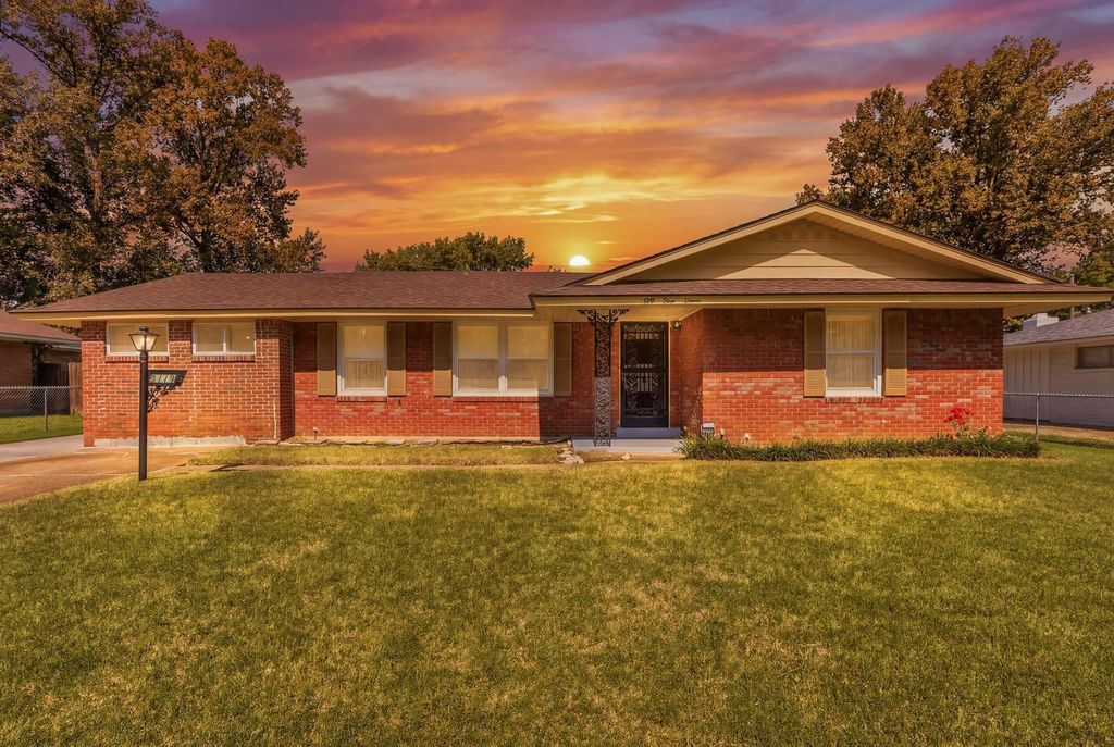 5115 LEXIE DR, Memphis, TN 38116