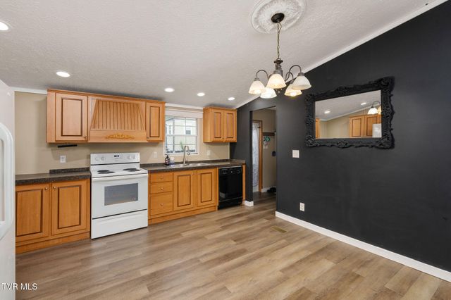 1805 Old Stage Road, Greeneville, TN 37745