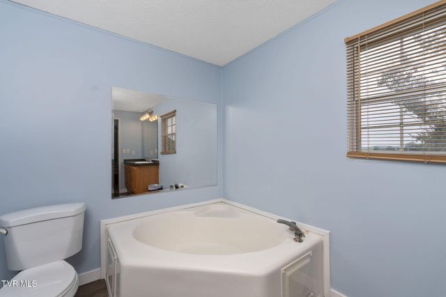 1805 Old Stage Road, Greeneville, TN 37745