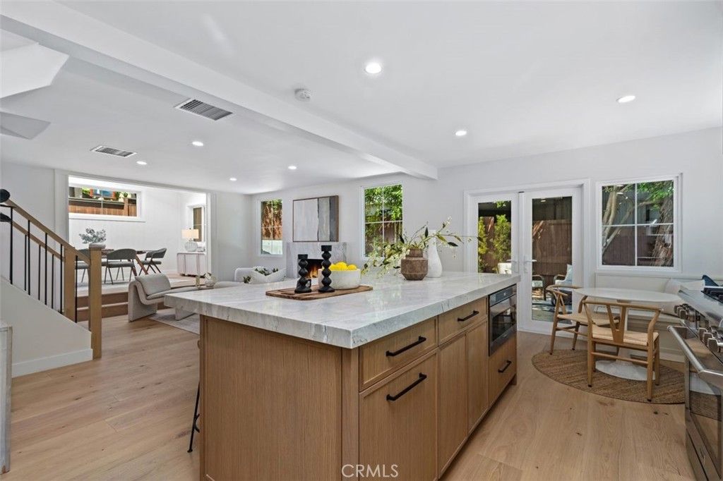 Image 10 of property listing at 28812 Shady Pl., Laguna Beach, CA 92651