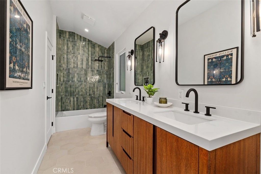 Image 29 of property listing at 28812 Shady Pl., Laguna Beach, CA 92651