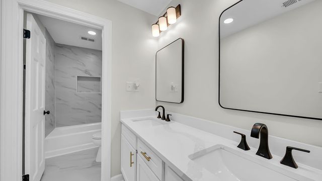 6752 SUNBURST CV, Memphis, TN 38119