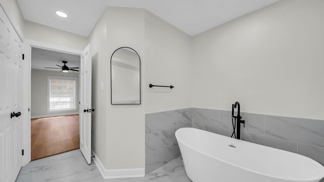 6752 SUNBURST CV, Memphis, TN 38119