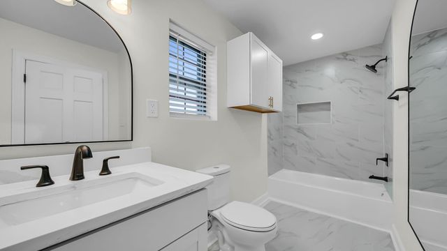 6752 SUNBURST CV, Memphis, TN 38119