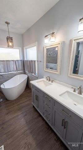 2885 N Rough Stone Way, Meridian, ID 83646