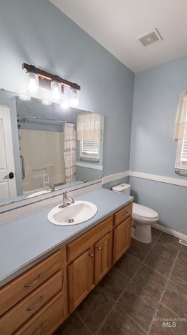 2885 N Rough Stone Way, Meridian, ID 83646