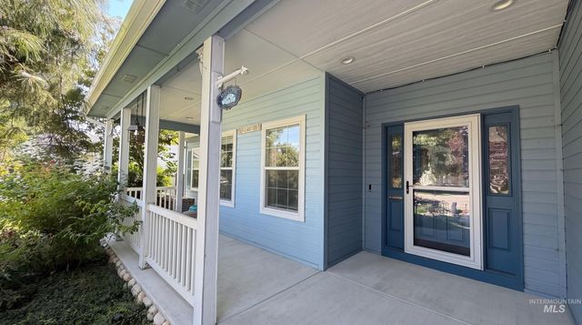 2885 N Rough Stone Way, Meridian, ID 83646