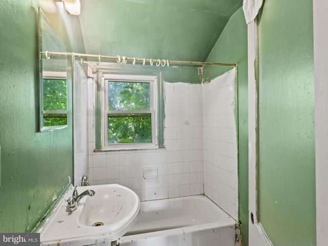 5300 59TH AVE, Riverdale, MD 20737