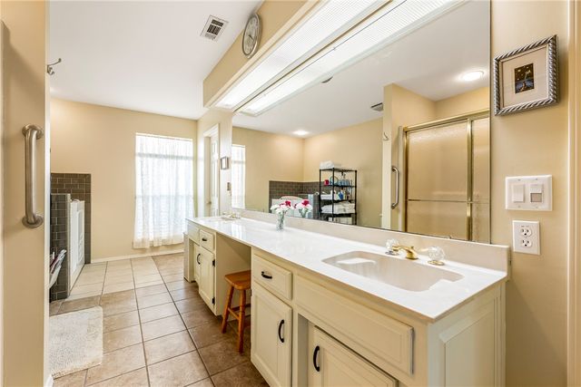 1715 Harold Street, Fayetteville, AR 72703