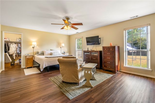 1715 Harold Street, Fayetteville, AR 72703
