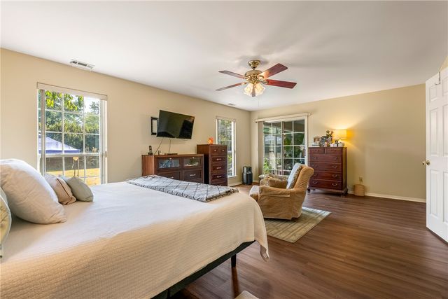 1715 Harold Street, Fayetteville, AR 72703
