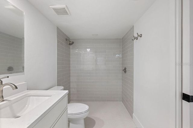 1215 SALERNO COURT 1215, Orlando, FL 32806