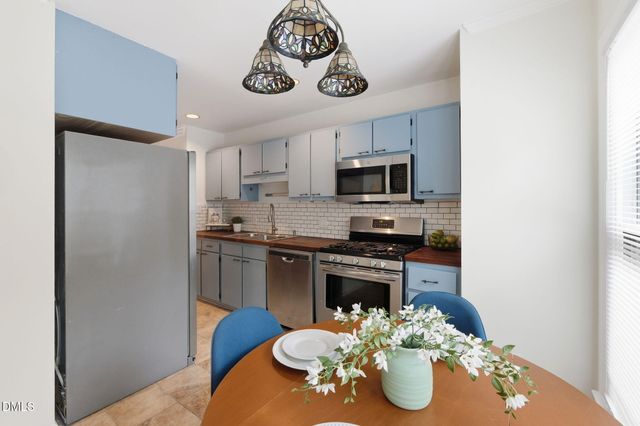 101 Thomas Lane Unit 1b, Carrboro, NC 27510