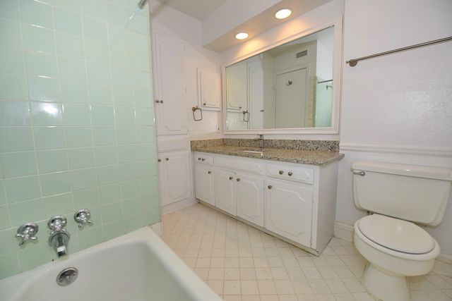 4818 Cole Avenue 102, Dallas, TX 75205