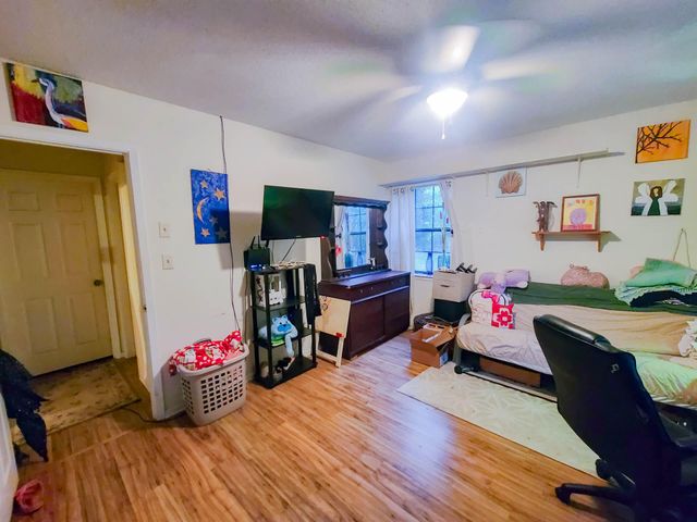 550 Andy Nowling Road, Defuniak Springs, FL 32433