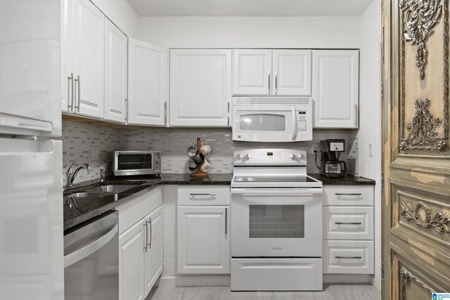 3023 Massey Rd Apt G, Vestavia Hills, AL 35216