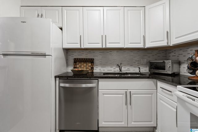 3023 Massey Rd Apt G, Vestavia Hills, AL 35216