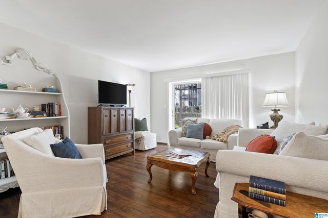 3023 Massey Rd Apt G, Vestavia Hills, AL 35216