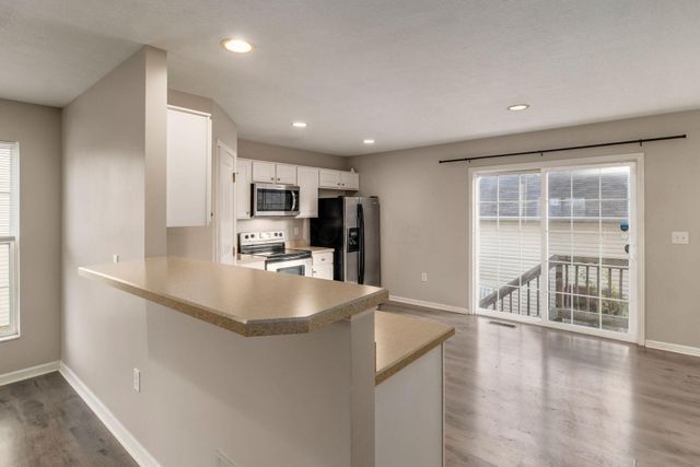 6551 Crab Apple Drive, 17, Canal Winchester, OH 43110