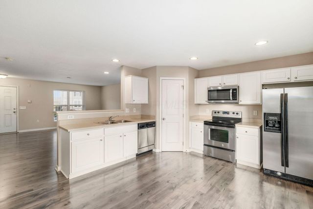 6551 Crab Apple Drive, 17, Canal Winchester, OH 43110