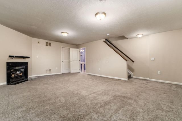 6551 Crab Apple Drive, 17, Canal Winchester, OH 43110