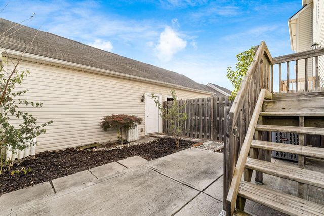 6551 Crab Apple Drive, 17, Canal Winchester, OH 43110