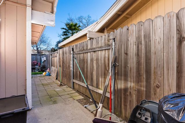 7712 Las Lilas Ct, Citrus Heights, CA 95621