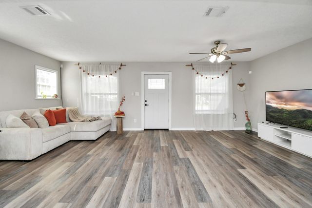 115 Morrell Street, Baytown, TX 77520