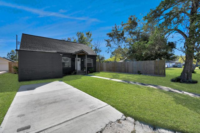 115 Morrell Street, Baytown, TX 77520