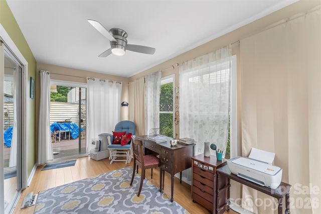 137 Exeter Court, Hendersonville, NC 28791