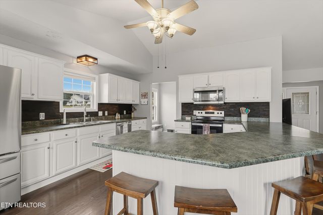 130 Country Way Rd, Vonore, TN 37885