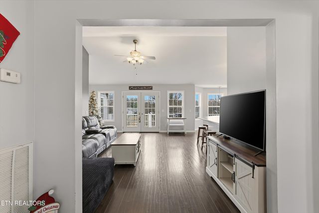 130 Country Way Rd, Vonore, TN 37885