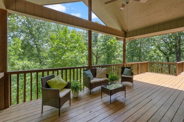 17 Cambria Lane, Bella Vista, AR 72715