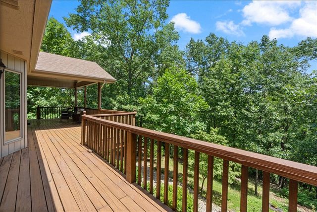 17 Cambria Lane, Bella Vista, AR 72715