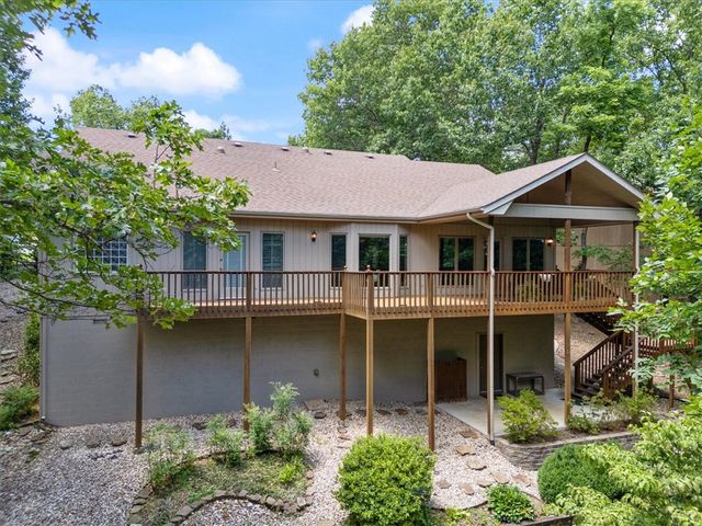 17 Cambria Lane, Bella Vista, AR 72715