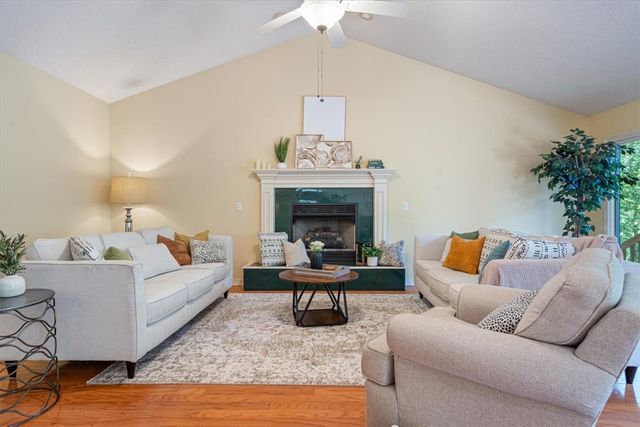 17 Cambria Lane, Bella Vista, AR 72715