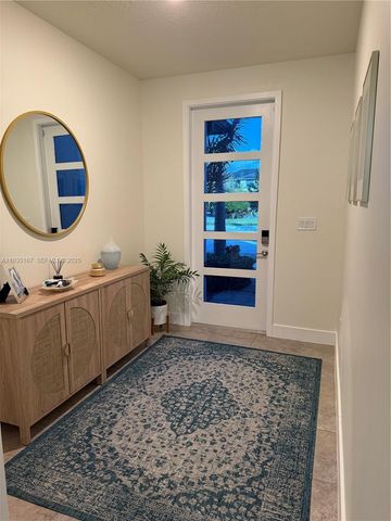 15822 NW 91st Ave, Miami Lakes, FL 33018