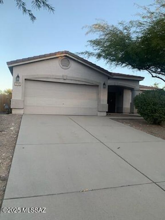 13375 E Shadow Pines Lane, Vail, AZ 85641