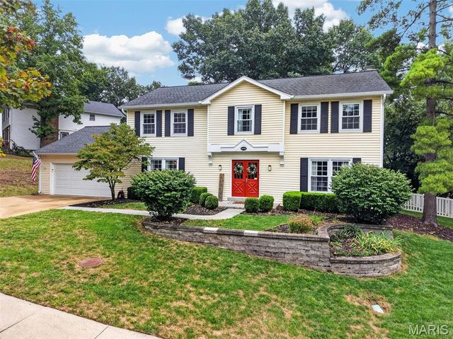 14980 Claymont Estates Drive, Chesterfield, MO 63017