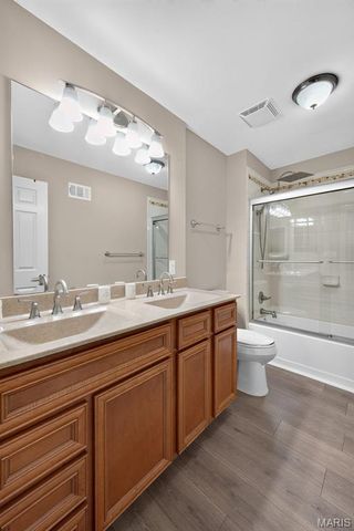 14980 Claymont Estates Drive, Chesterfield, MO 63017