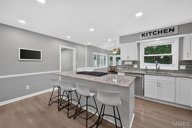 14980 Claymont Estates Drive, Chesterfield, MO 63017