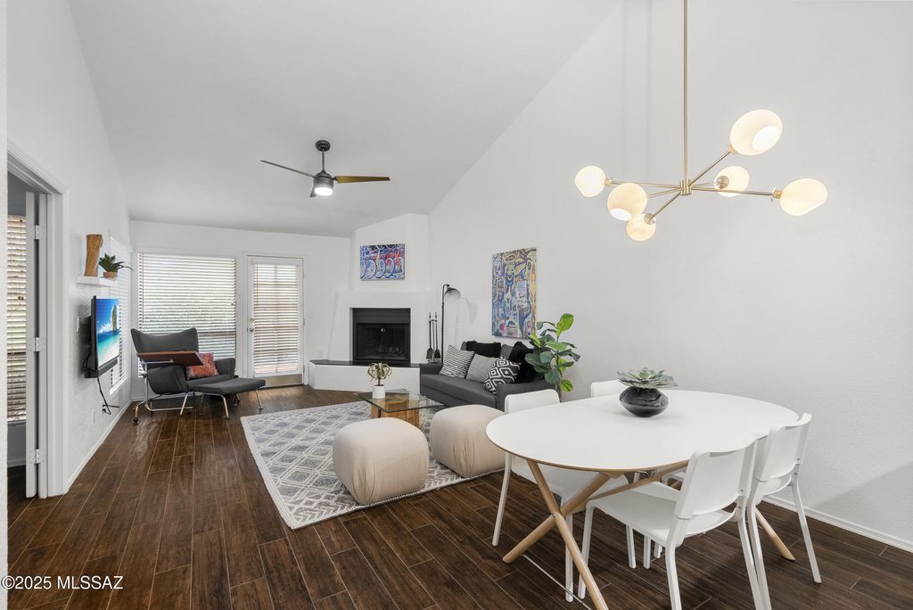 7601 N Calle Sin Envidia Apt 16, Tucson, AZ 85718