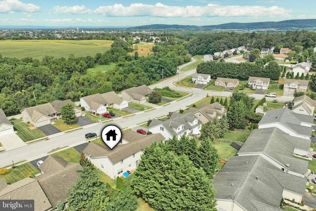 15 LEXINGTON DR, Hanover, PA 17331