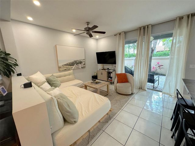 143 NW 107th Terrace, Plantation, FL 33324