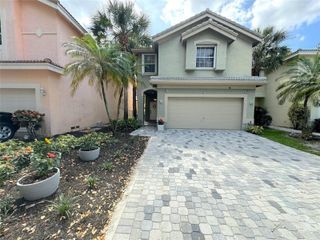 143 NW 107th Terrace, Plantation, FL 33324