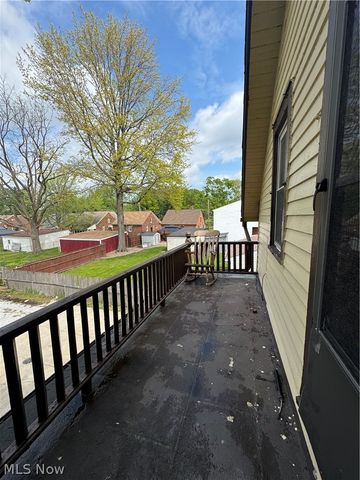 4662 Pearl Road, Cleveland, OH 44109