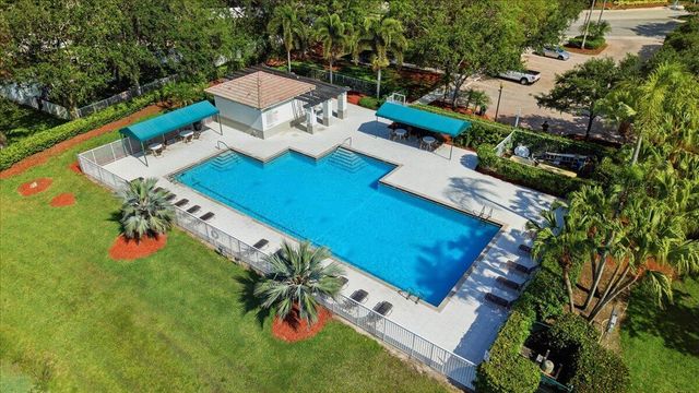 830 Heritage Drive, Weston, FL 33326