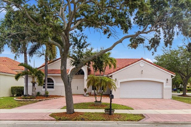 830 Heritage Drive, Weston, FL 33326