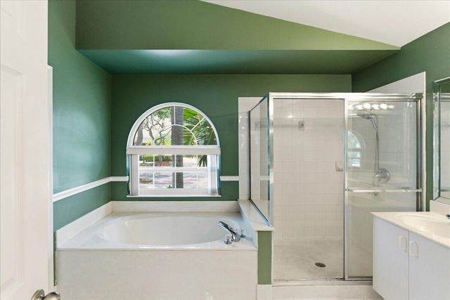 830 Heritage Drive, Weston, FL 33326