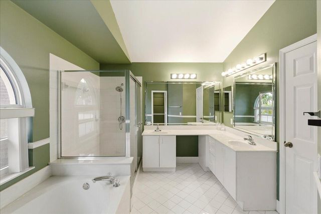 830 Heritage Drive, Weston, FL 33326